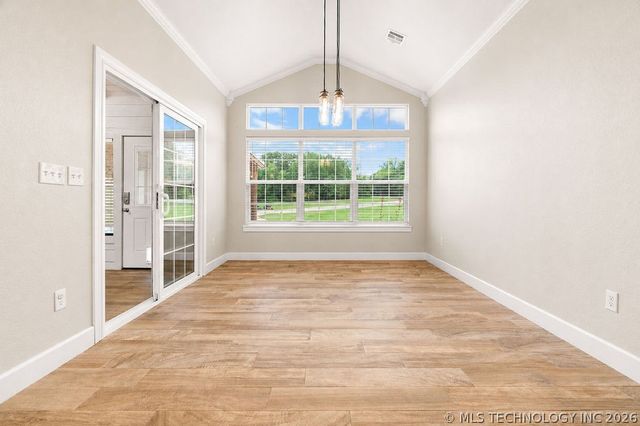 11703 Hidden Oak Circle, Kingston, OK 73439