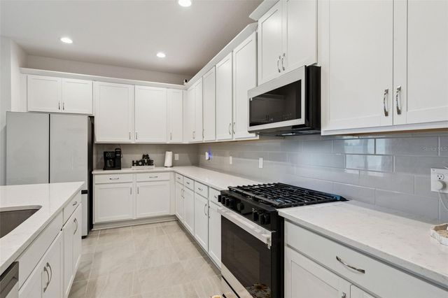 6808 SERPENT HAWK LANE, Howey In The Hills, FL 34737
