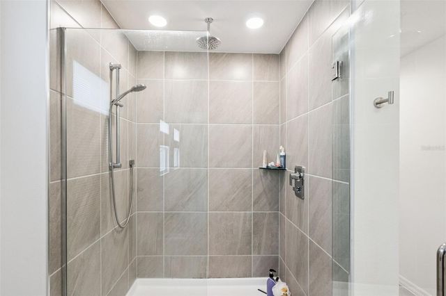 6808 SERPENT HAWK LANE, Howey In The Hills, FL 34737