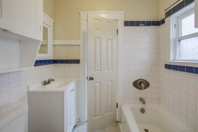 4334 41st, San Diego, CA 92105