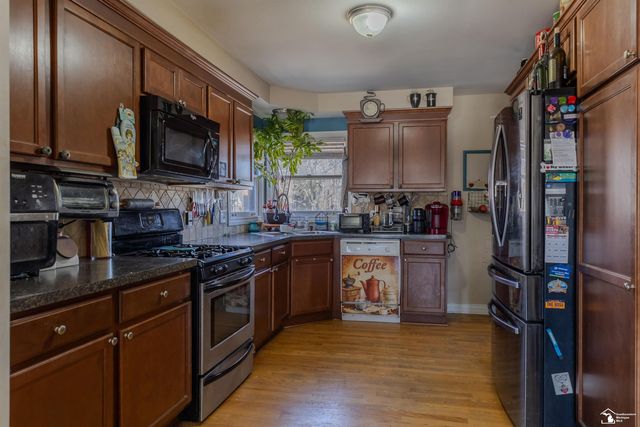 13820 Catalpa Street, Southgate, MI 48195