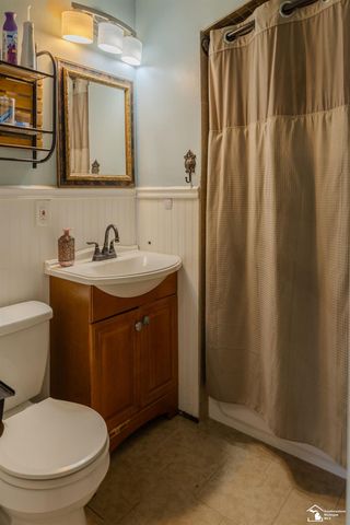 13820 Catalpa Street, Southgate, MI 48195