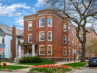 3903 N Seeley Avenue 3, Chicago, IL 60618