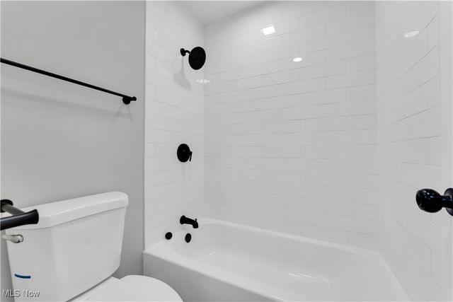 34116 Chagrin Boulevard 9103, Moreland Hills, OH 44022