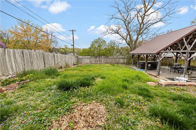 731 W 12th Street, Trenton, MO 64683