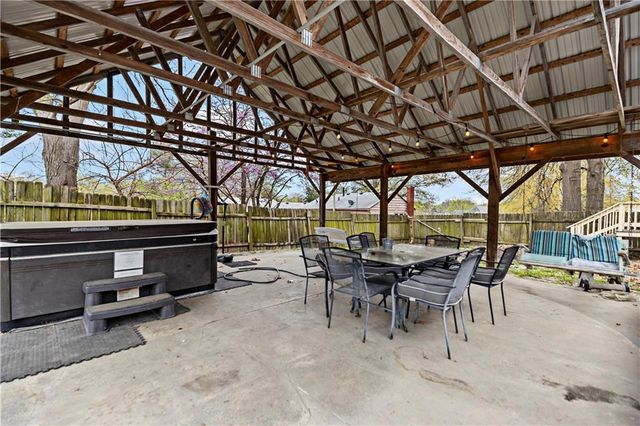 731 W 12th Street, Trenton, MO 64683