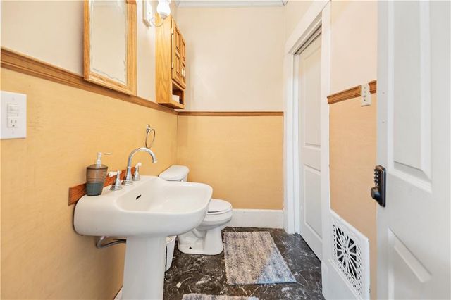 731 W 12th Street, Trenton, MO 64683