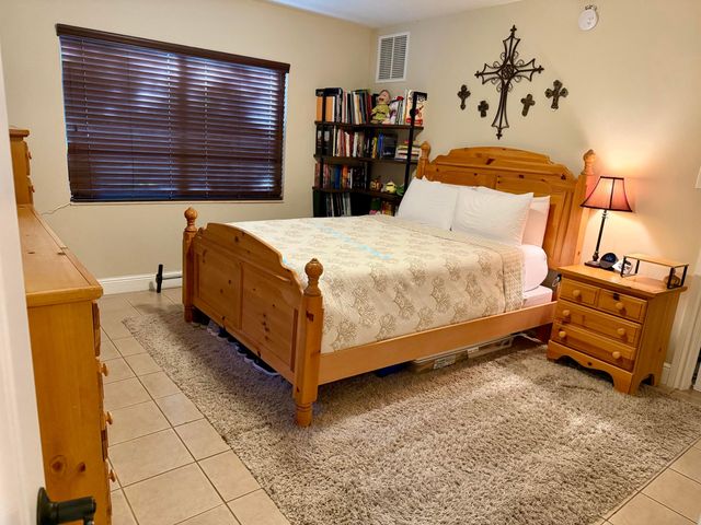 140 S CYPRESS Road 111, Pompano Beach, FL 33060
