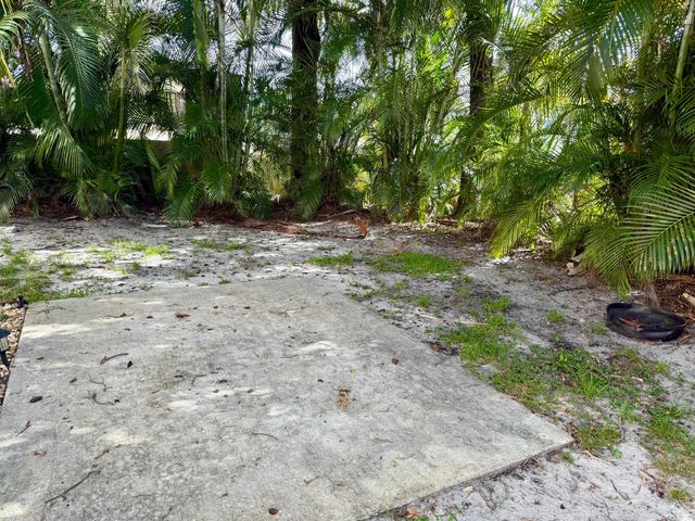 140 S CYPRESS Road 111, Pompano Beach, FL 33060