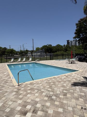 140 S CYPRESS Road 111, Pompano Beach, FL 33060