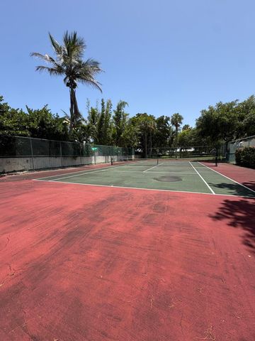 140 S CYPRESS Road 111, Pompano Beach, FL 33060