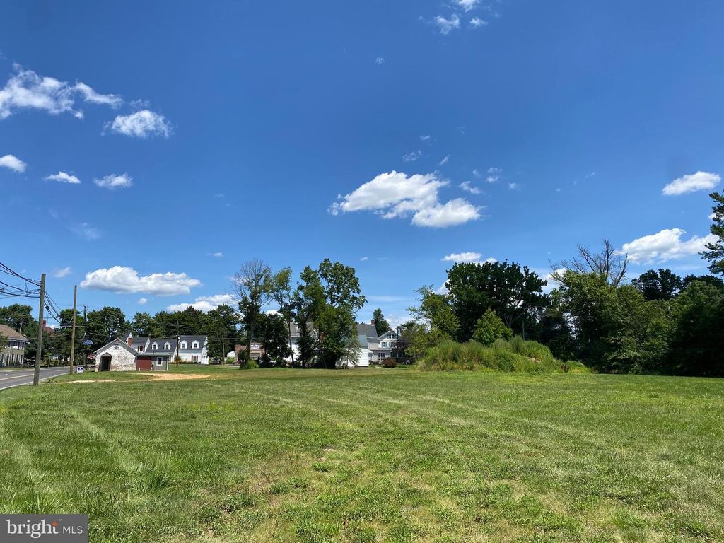 5 CROSSWICKS CHESTERFIELD ROAD, Chesterfield, NJ 08515