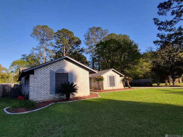 910 Angee Dr, Denham Springs, LA 70726