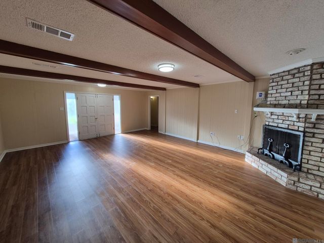 910 Angee Dr, Denham Springs, LA 70726