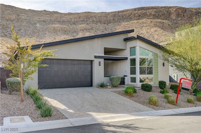 9789 Twilight Moon Avenue, Las Vegas, NV 89148