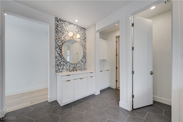 9789 Twilight Moon Avenue, Las Vegas, NV 89148