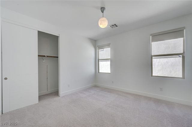 9789 Twilight Moon Avenue, Las Vegas, NV 89148