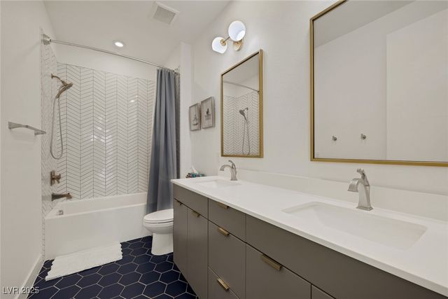 9789 Twilight Moon Avenue, Las Vegas, NV 89148