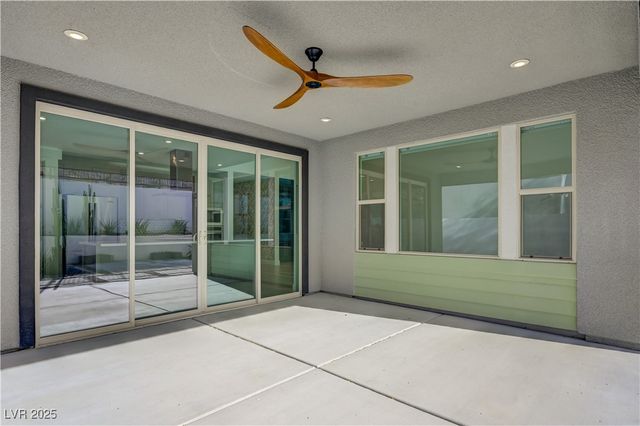 9789 Twilight Moon Avenue, Las Vegas, NV 89148