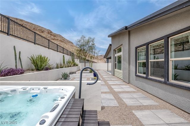 9789 Twilight Moon Avenue, Las Vegas, NV 89148