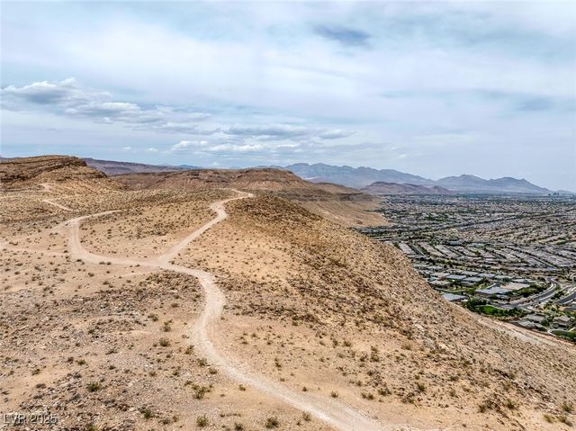 9789 Twilight Moon Avenue, Las Vegas, NV 89148