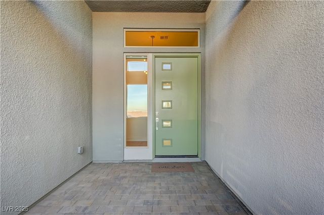 9789 Twilight Moon Avenue, Las Vegas, NV 89148