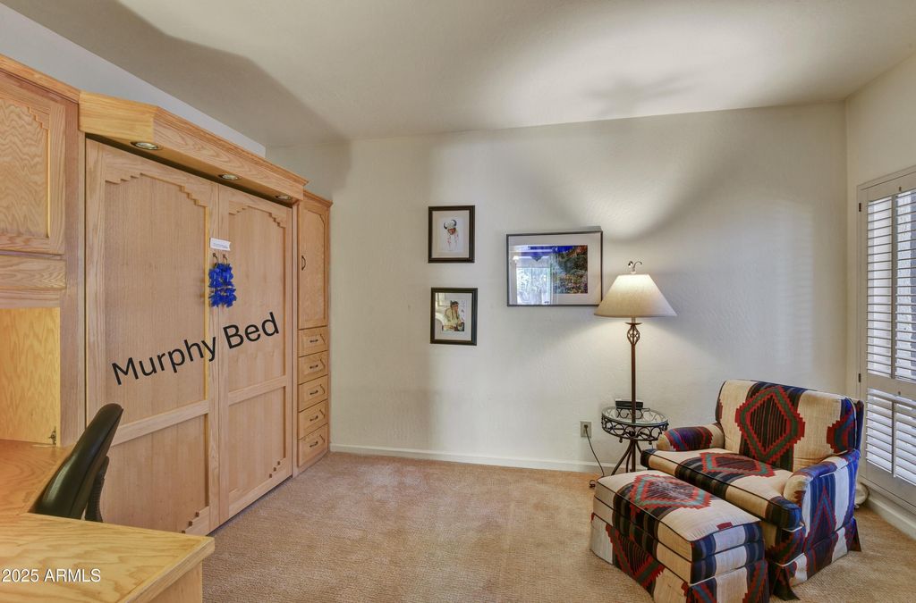 Image 11 of property listing at 5738 N SCOTTSDALE Road, Scottsdale, AZ 85253