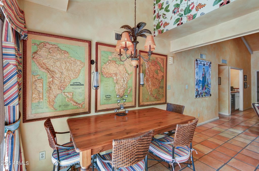 Image 7 of property listing at 5738 N SCOTTSDALE Road, Scottsdale, AZ 85253