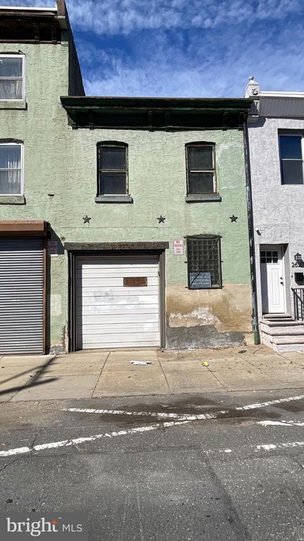 2617 FRANKFORD AVE, PHILADELPHIA, PA 19125 — photo 2