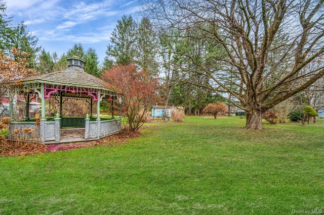 703 Butts Hollow Road, Dover Plains, NY 12522