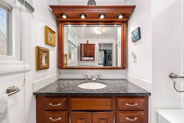 12 Inverness Cir, Boxford, MA 01921