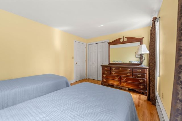 12 Inverness Cir, Boxford, MA 01921