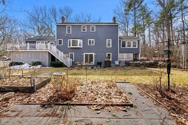 12 Inverness Cir, Boxford, MA 01921