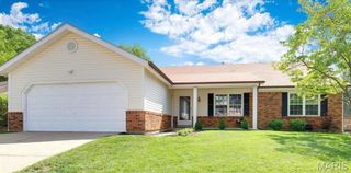 818 Clintwoode Court, Ballwin, MO 63021