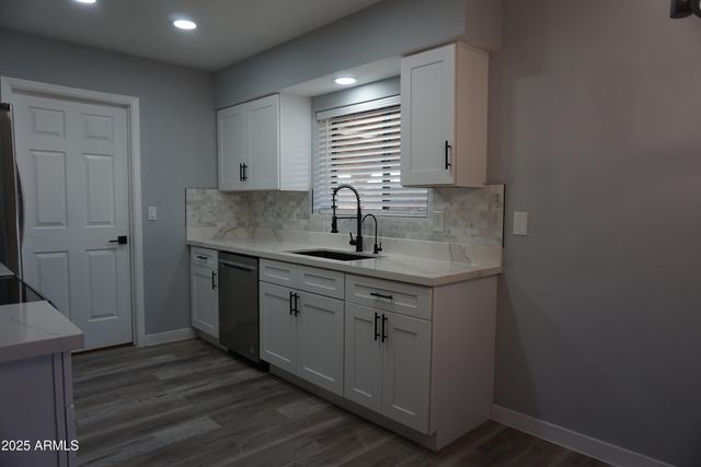 7044 W CAMERON Drive, Peoria, AZ 85345