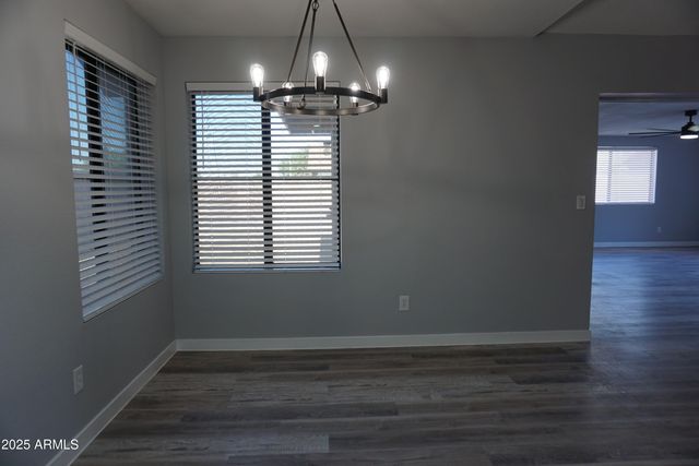 7044 W CAMERON Drive, Peoria, AZ 85345