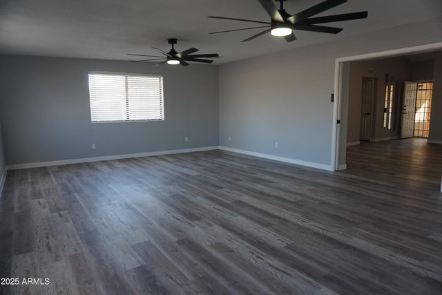 7044 W CAMERON Drive, Peoria, AZ 85345