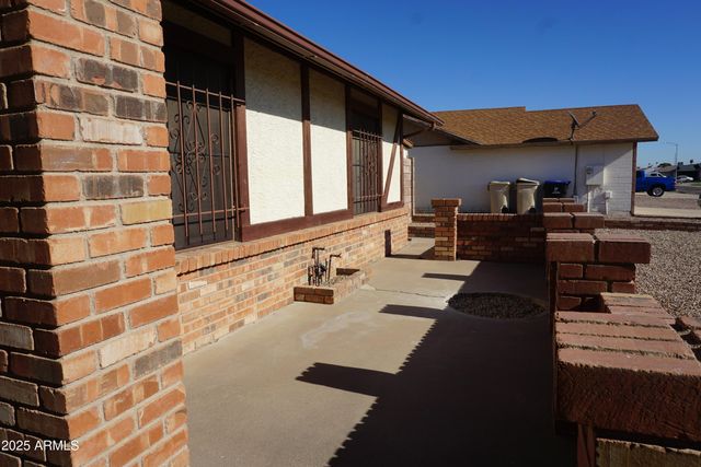 7044 W CAMERON Drive, Peoria, AZ 85345