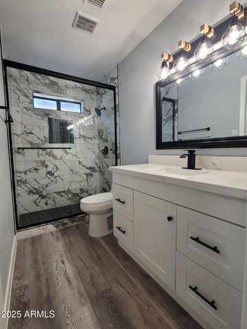 7044 W CAMERON Drive, Peoria, AZ 85345