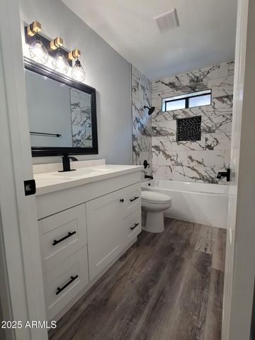 7044 W CAMERON Drive, Peoria, AZ 85345