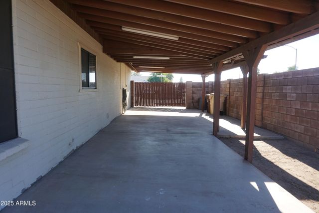 7044 W CAMERON Drive, Peoria, AZ 85345