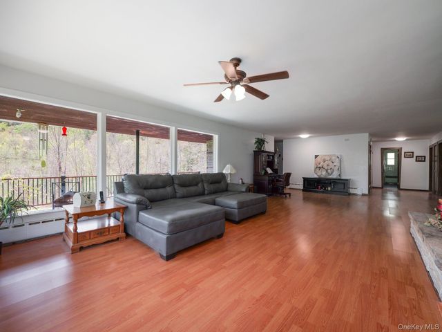 6204 Route 52, Ellenville, NY 12428