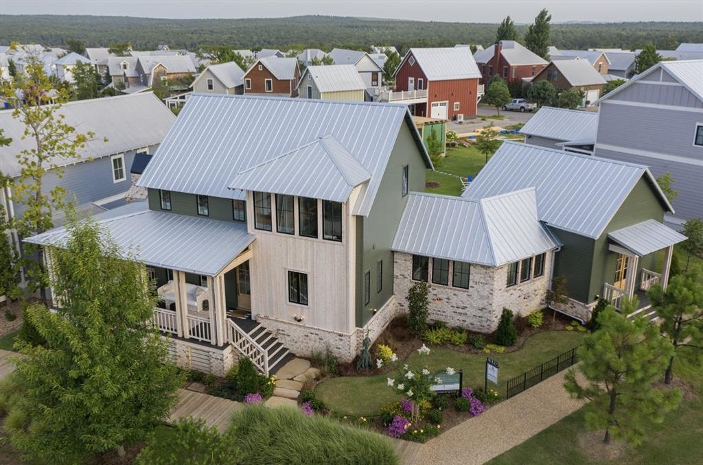 Image 1 of property listing at 74 Boardwalk Avenue, Carlton Landing, OK 74432