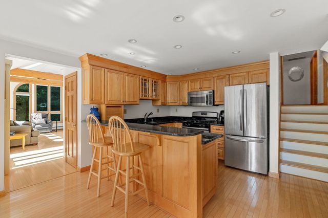 103 Canal St, Marshfield, MA 02050
