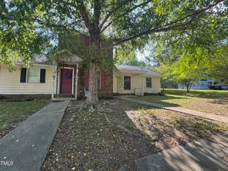 102 & 104 Henley Place, Smithfield, NC 27577