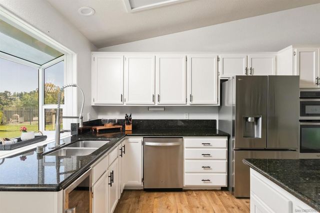 16502 Shady Oaks Dr, Ramona, CA 92065