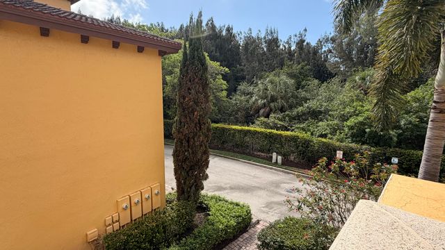 210 NE 69th Circle, Boca Raton, FL 33487