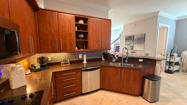 210 NE 69th Circle, Boca Raton, FL 33487