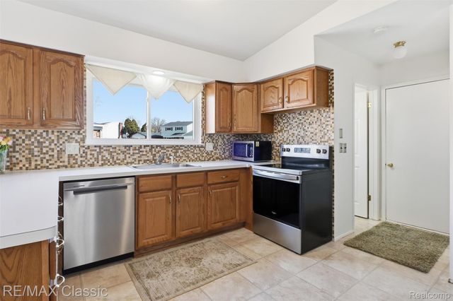 2428 Cabot Street, Canton Charter Township, MI 48188