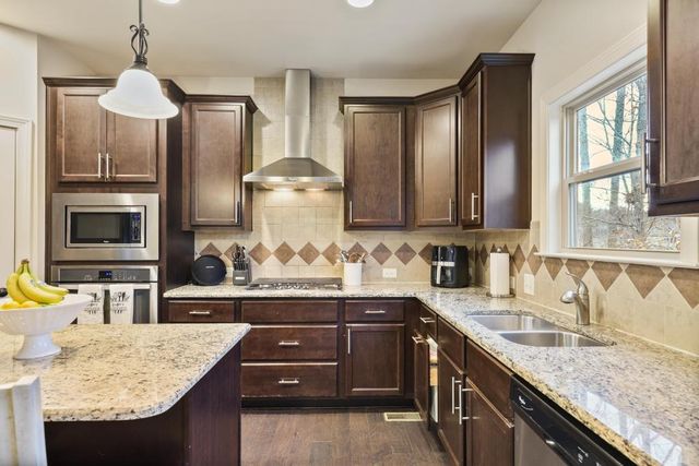 274 Lakestone Parkway, Woodstock, GA 30188